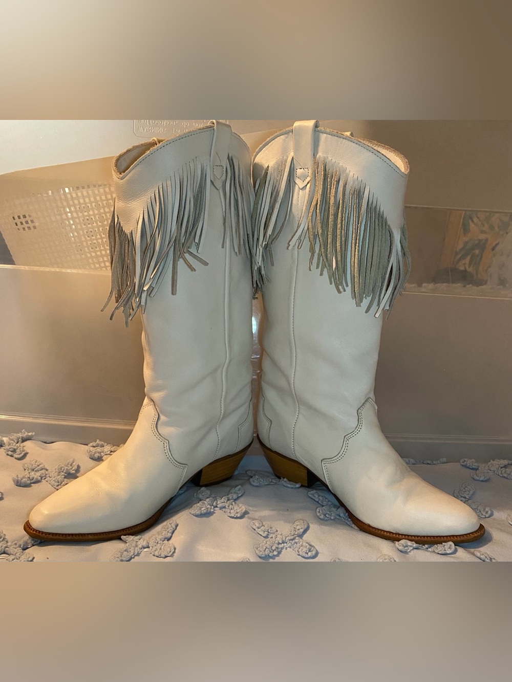 Dingo, white leather fringe cowboy boots size 6, Preloved - Picture 6 of 16